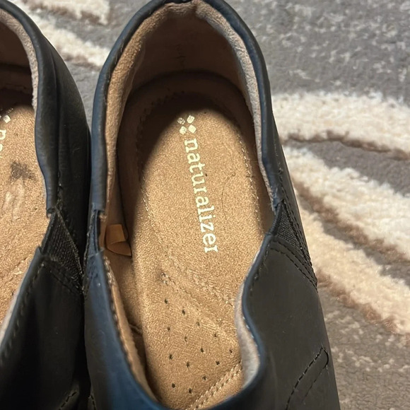 Naturalizer black slip on. Very comfy Like new. - Picture 3 of 5